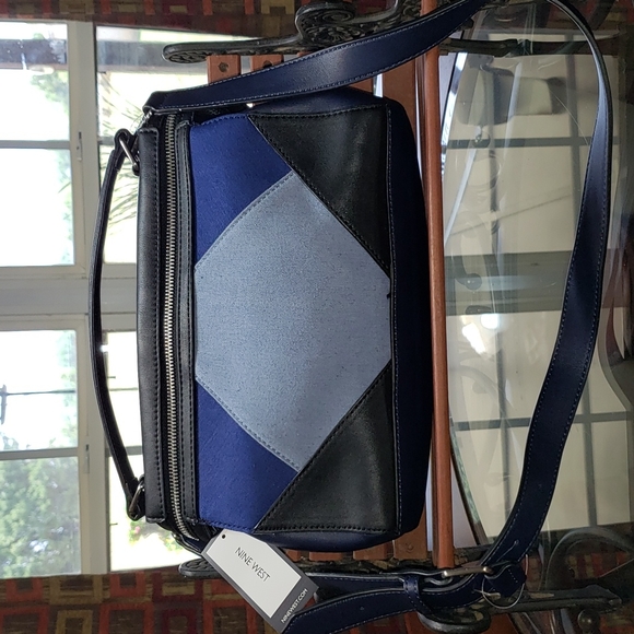 ๐ NEW NINE WEST ELENYA MULTI COLORBLOCK PATCHWORK BLUE & BLACK CROSSBODY BAG - Picture 1 of 16